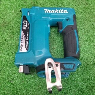 マキタ ST312D 充電式タッカ【リライズ野田愛宕店】【店頭取引限定】【中古】管理番号：IT3P8CI39INC