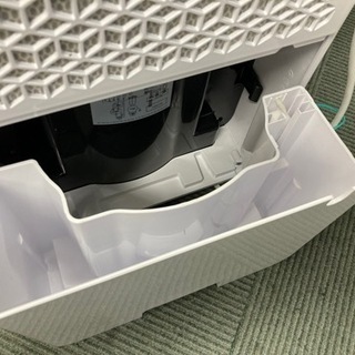 【11/2確約】【🔘キャスター付き🔘で移動も楽々👍】ネオリード コンプレッサー式除湿機 NL-JSK10