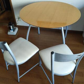 【募集再開】丸テーブル、椅子二脚セット