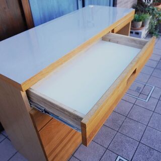 人気のunico(ウニコ)よりHUTTE(ヒュッテ)シリーズ のキッチン