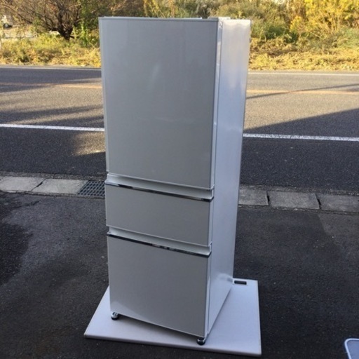 3ドア 冷凍冷蔵庫 2019年製 330L 幅60 奥行65.6 高さ169.8 （ｃｍ） 右