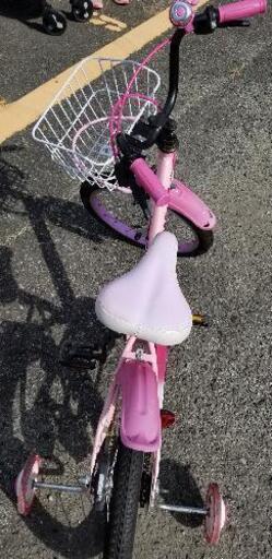 18インチピンク色の自転車