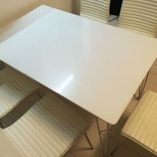 ニトリ　食卓テーブル　クーボ120WH