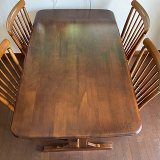 決まりました】カリモク ダイニングテーブル