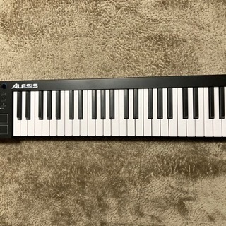 Alesis USB MIDI キーボード　49鍵 8パッドの画像
