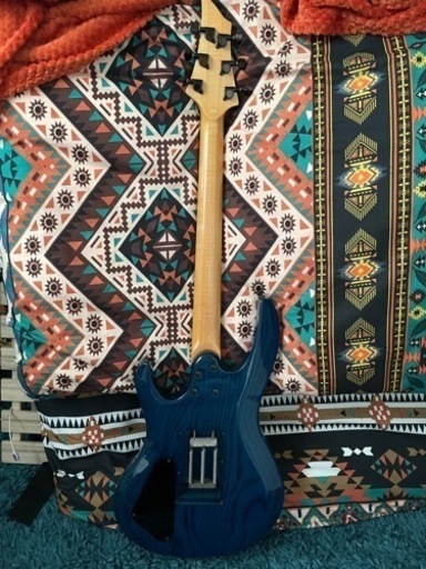 Edwards ホライゾン型ギター