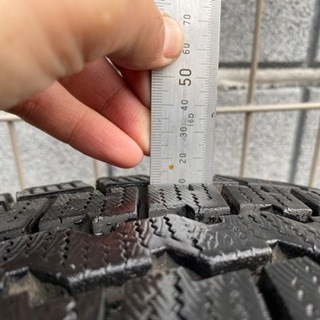 スタッドレス‼️ 溝10㍉‼️ ハイエース純正ホイール付‼️