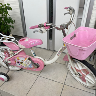 使い古しの子供用自転車