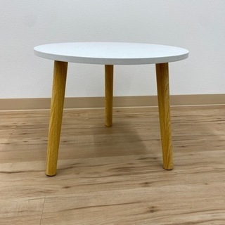 使い勝手の良いミニテーブル！