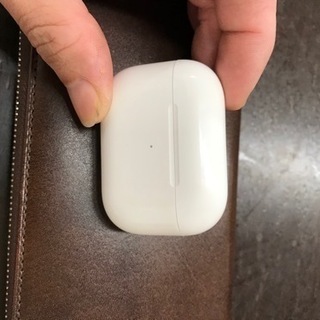 【ネット決済・配送可】Apple純正のAirPods Proの充...