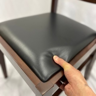 CHERRY RESTAREA chair "ハビティ" − 愛知県