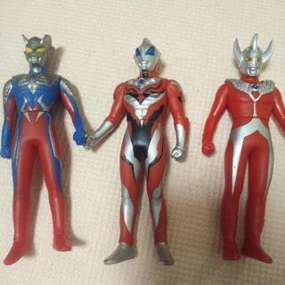 ウルトラマンフィギュア☆3体