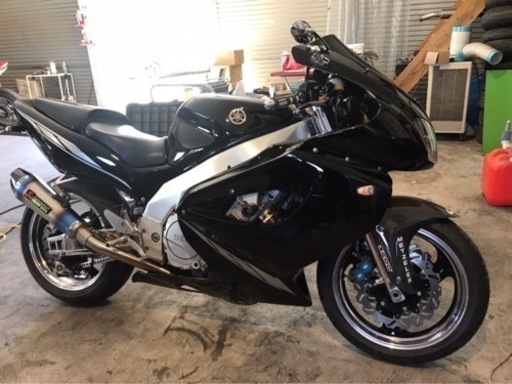 サンダーエース‼️極上美車‼️YZF1000R‼️車検2年付きキャブ車