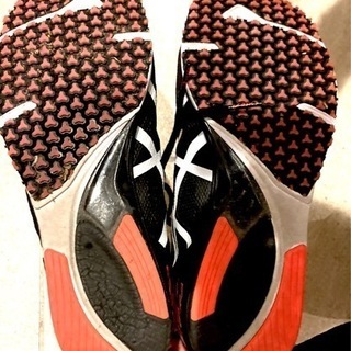 アシックス　長距離シューズ