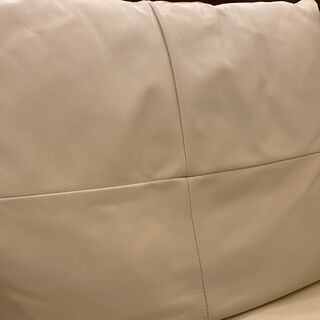 『オシャレな家具を探すならオトワリバース！』KEYUCA ケユカ ソファ 本革 フェザー 3.0P 3人掛け ホワイト オットマン付き 木枠ソファ 参考価格：269,500円 中古品