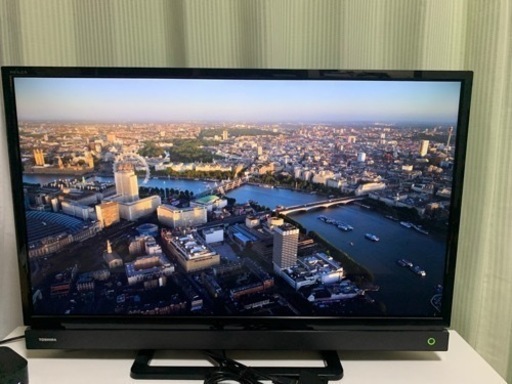 東芝テレビ　REGZA〈レグザ〉32S20  32インチ　2017年製