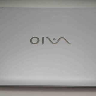 Vaioノートパソコン i3（中古）、4GBのメモリ、SSD240GB、15.6画面