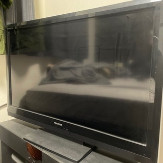 TOSHIBAお譲りする方決まりました！ REGZA 40インチ液晶TV &Blu-ray 