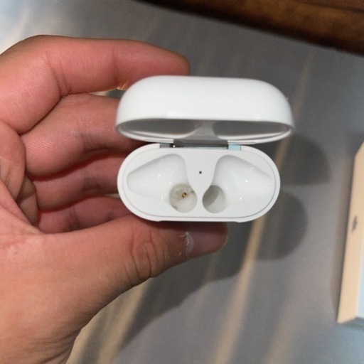 Airpods case 未使用