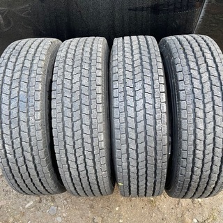 極上タイヤ YOKOHAMA IG91 195/80R15 スタッドレス タイヤ 2017年製