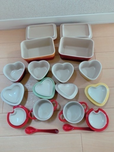 ✨ルクルーゼ  ✨プチ ハート ラムカン、プチココット、スクエアラムカン ✨ルクルーゼ ✨プチ ハート ラムカン、プチココット、スクエアラムカン