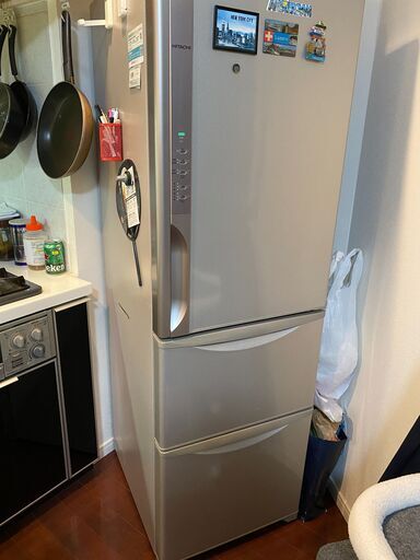 冷凍冷蔵庫：3ドア 定格内容積315L（R-K320FV）