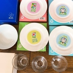 【お取引先決定】ジャンニバレンチノガラスコップ、ドラえもん平皿、...