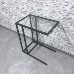 KG-74  【美品】ガラステーブル　サイドテーブル　シンプル　モダン