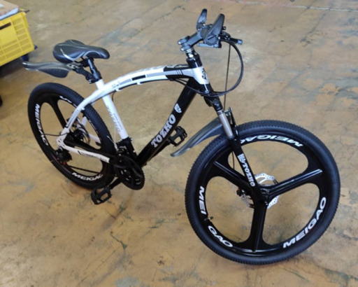 【新品】自転車(マウンテンバイク　カラー ブラック\u0026ホワイト)