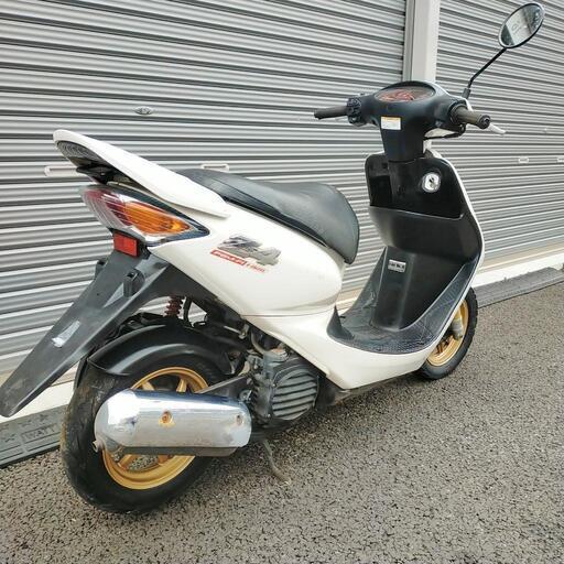 872.高年式FI車両 Z4 バッテリーシート新品 千葉県柏市 即日配送、自走