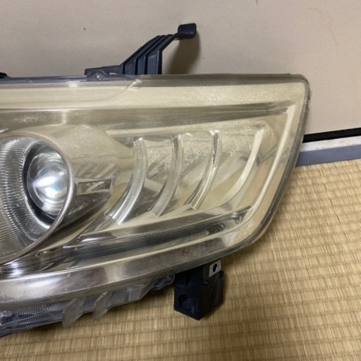 セレナc25 ヘッドライトhid付き きなぽん 北信太の車のパーツの中古あげます 譲ります ジモティーで不用品の処分 セレナc25 ヘッドライトhid付き きなぽん 北信太の車のパーツの中古あげます 譲ります ジモティーで不用品の処分