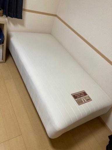 シングルサイズ　脚付きコイルスプリングマットレス