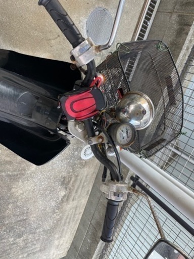 ホンダカブ　配達や通勤にも