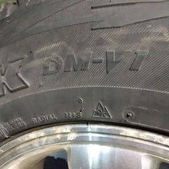 プラド 純正 アルミホイール ＋ スタッドレスタイヤ ＋ 純正ナット 20000円💰ブリヂストン DM-V1 ⭐265/65R17 17×7.5J off30 PCD139.7 4本 J4