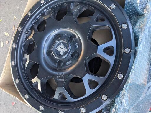 17インチのホイール4本 Jeepコンパスにて使用。タイヤ圧 17インチのホイール4本 Jeepコンパスにて使用。タイヤ圧