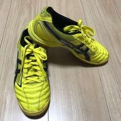 アシックス　asics フットサルシューズ　23.5cm