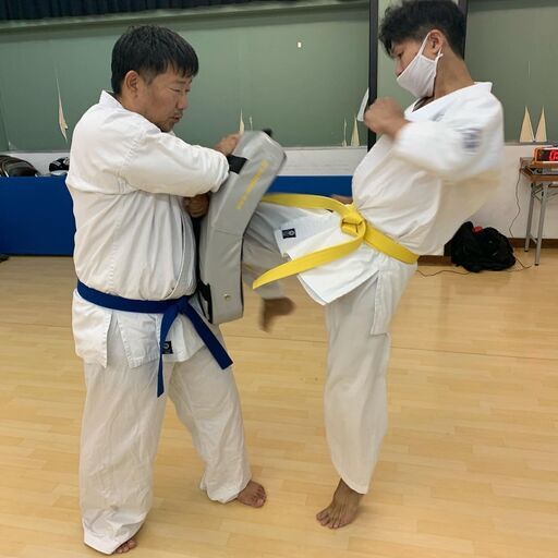 松原市で行っています実戦空手英紀道健康キックボクシングクラスeikidou Eiki Fujik 河内松原の空手 他格闘技の生徒募集 教室 スクールの広告掲示板 ジモティー