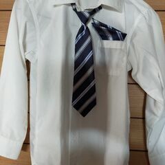 130センチ ワイシャツ、ネクタイ、ポケットチーフ