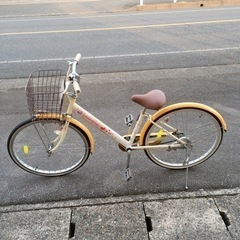 サドル新品に交換✨鍵なし女の子向け自転車✨24インチ　黄色✨鍵あ...