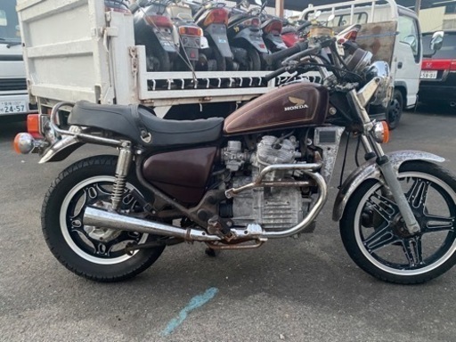 ホンダ　GL400 書無　部品取り