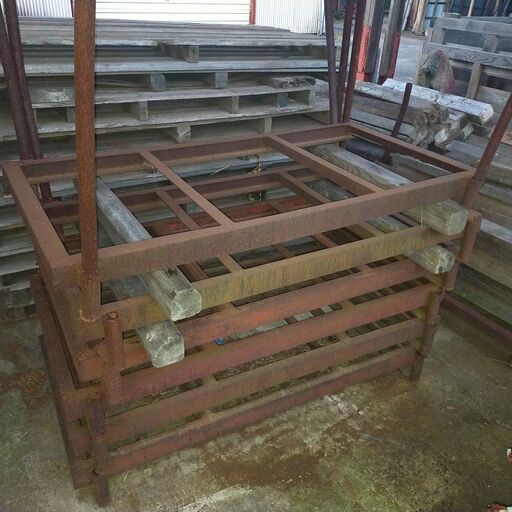 鉄骨のパレット 鉄骨台
