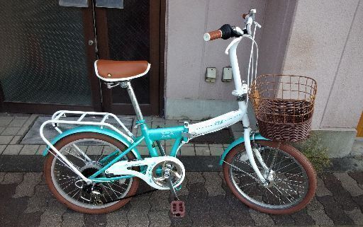 Latte[ラテ]20吋 ファッション折り畳み自転車 外装6段/LEDオート/ホワイトｘグリーン