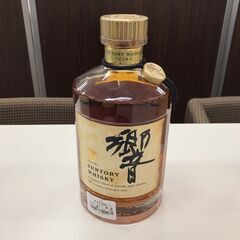 ｳｲｽｷｰ ｻﾝﾄﾘｰ 響 金ｷｬｯﾌﾟ 裏ｺﾞｰﾙﾄﾞ 700ml 43度
