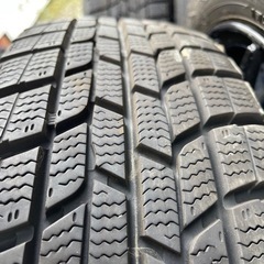アルミホイール付き　グッドイヤー　ほぼ新品　アイスナビ6 175/65R15 スタッドレス  タイヤ　2017年製
