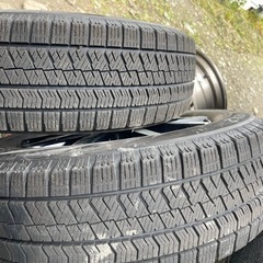 極上タイヤ　BRIDGESTONE VRX2 185/65R15 スタッドレス  タイヤ　2017年製　アルミホイール付き　SMACK