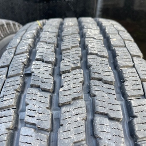 バリ山 YOKOHAMA 195/80R15 LT スタッドレス タイヤ 2017年製 【公式通販】