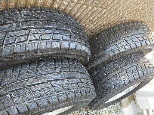 売れました。ハイラックスサーフ(215系)純正スチール〈キャップ有り〉+