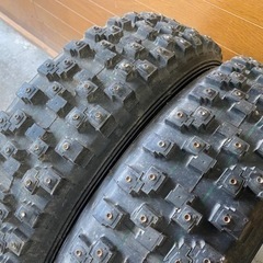 ダンロップ 51-R☆175/80R14☆スパイクタイヤ 2本のみです☆フルピン☆