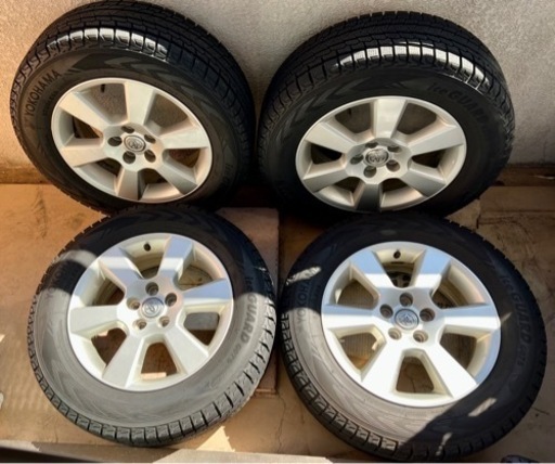 PCD5穴1143mmハリアー純正　タイヤホイールセット　225/65R17 タイヤバリ山　17インチ