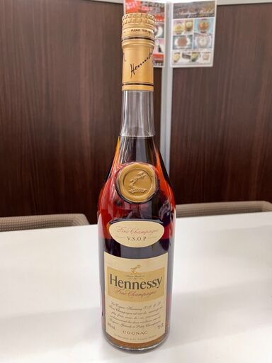 ﾌﾞﾗﾝﾃﾞｰ  ﾍﾈｼｰ  VSOPｽﾘﾑﾎﾞﾄﾙ   　700ml　40度